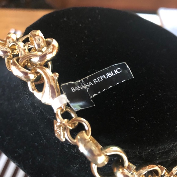 🆕Banana Rep turquoise like statement necklace - Picture 4 of 4